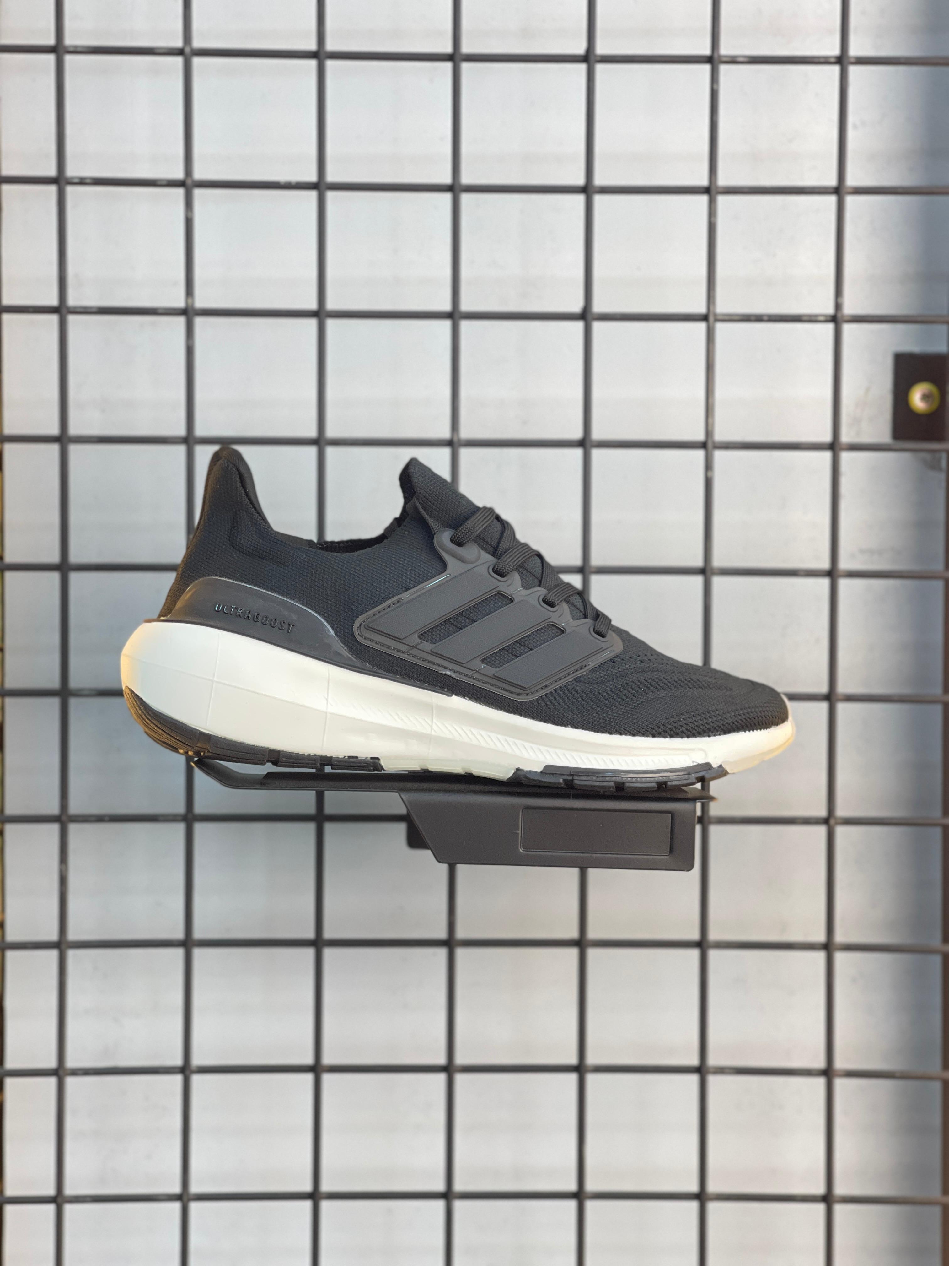 ADIDAS ULTRABOOST 01 SHOES